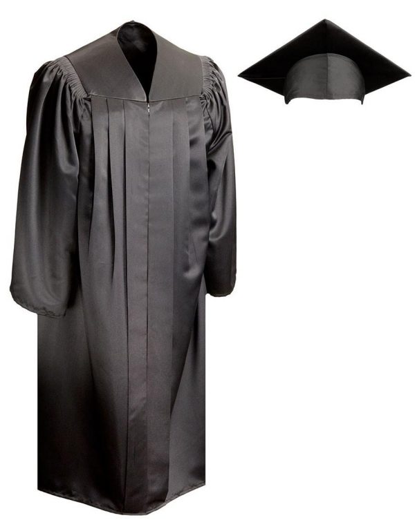 Bachelors Deluxe Cap & Gown